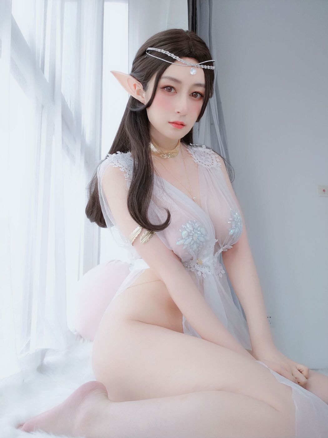 [Net Red COSER Photo] Miss Coser Baiyin - Elf Jewel Underwear