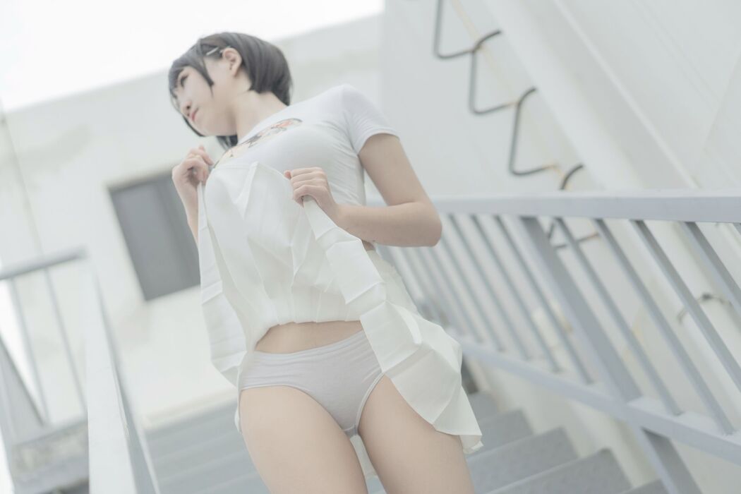 [Net Red COSER Photo] Ghost Horse Girl A Xun kaOri - Rooftop