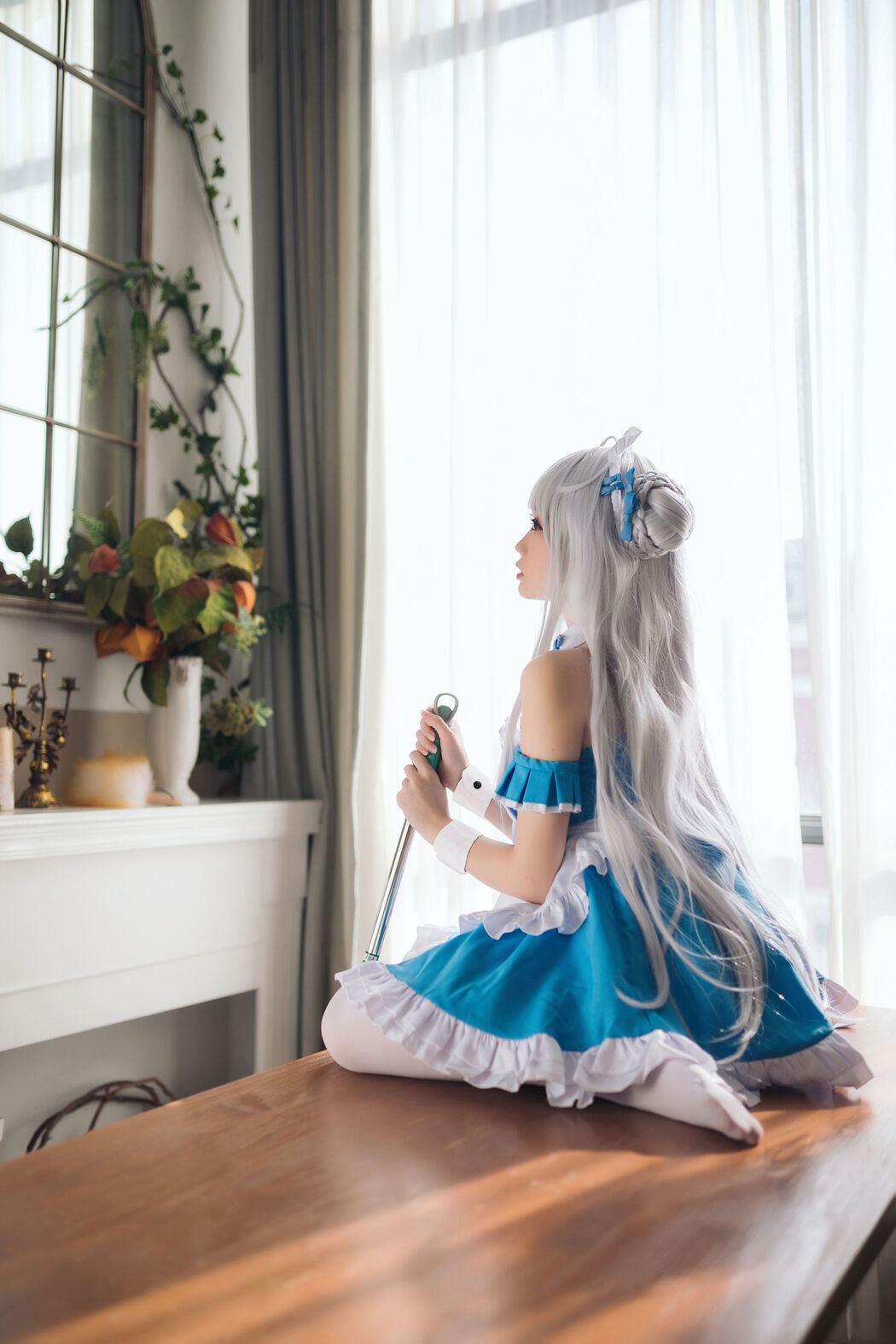 [Net Red COSER Photo] Braised Charcoal - Little Swan Maid