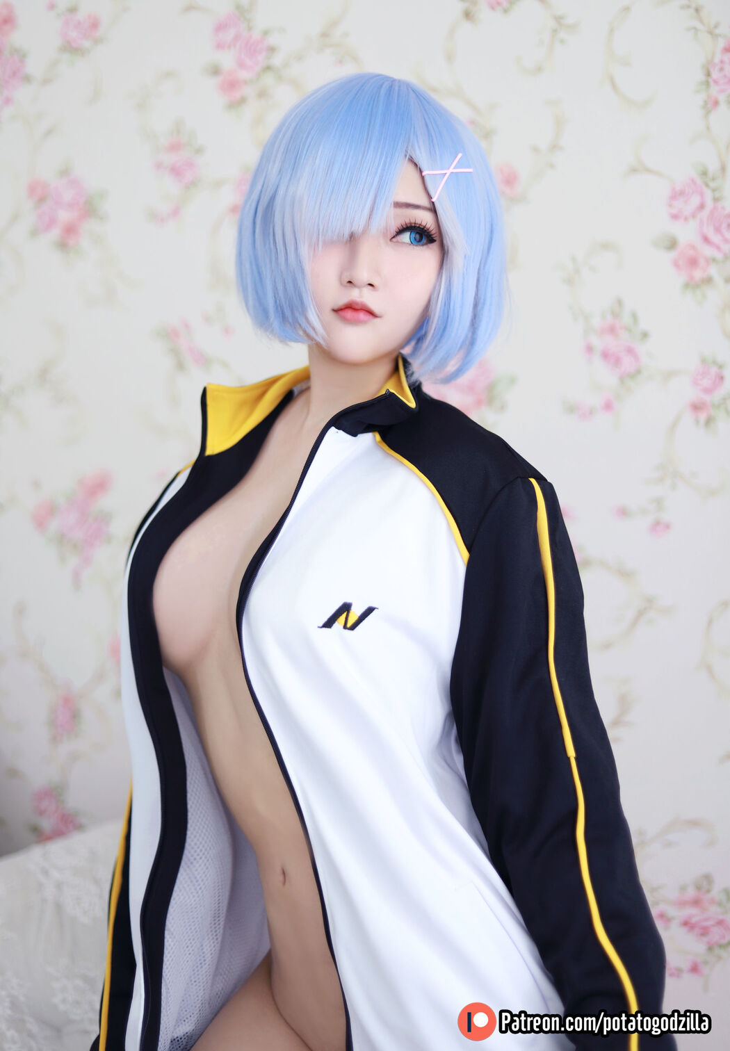 [Internet celebrity COSER photo] Miss Coser Potato Godzilla - Rem In Subaru Jacket