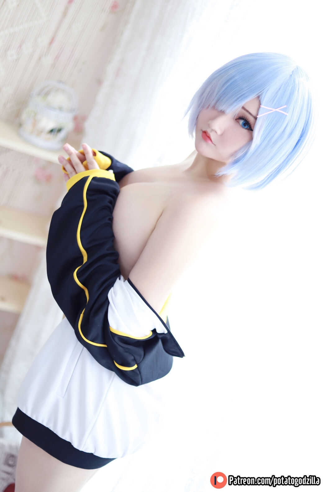 [Internet celebrity COSER photo] Miss Coser Potato Godzilla - Rem In Subaru Jacket
