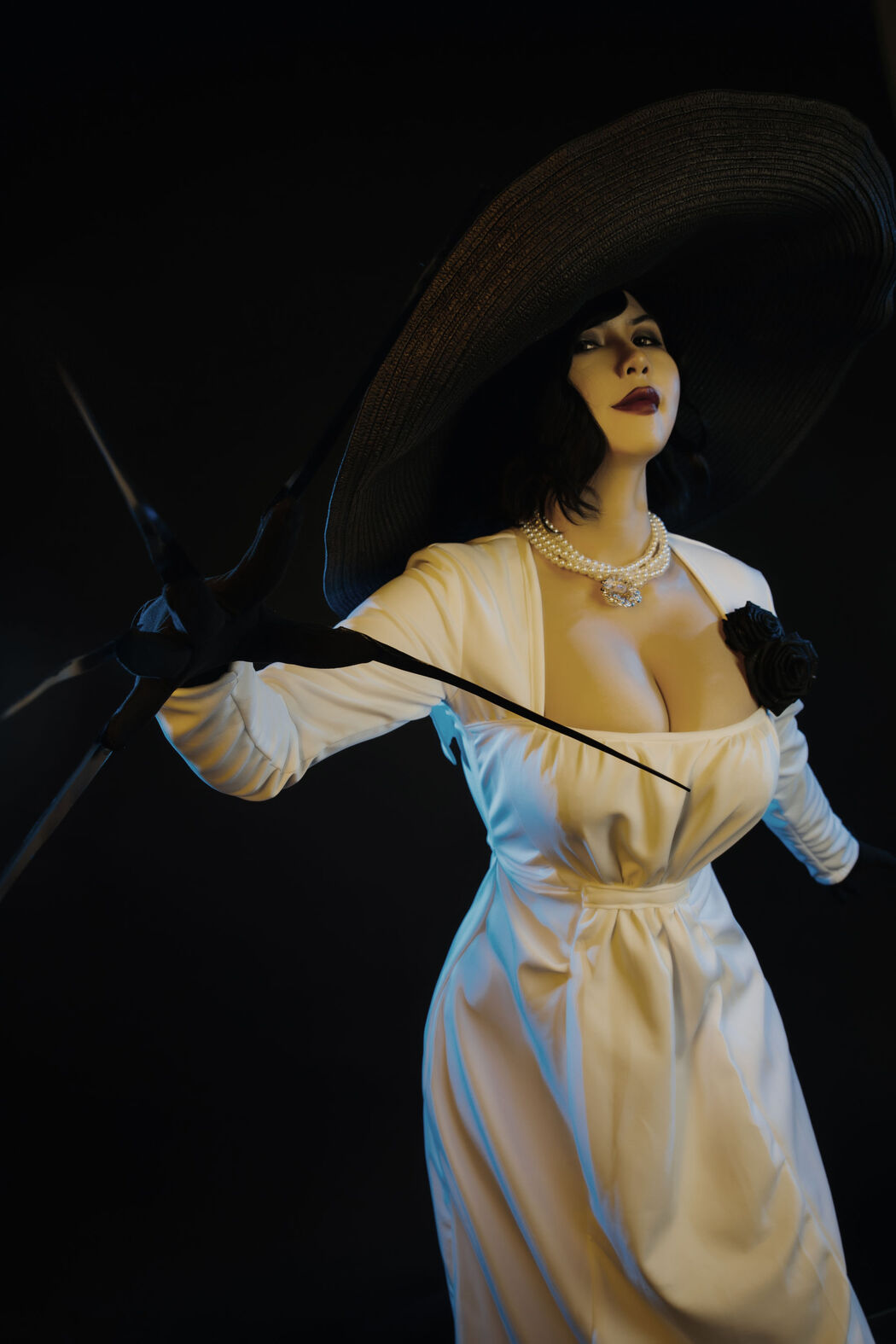 [Internet celebrity COSER photo] Uy Uy - Lady Dimitrescu