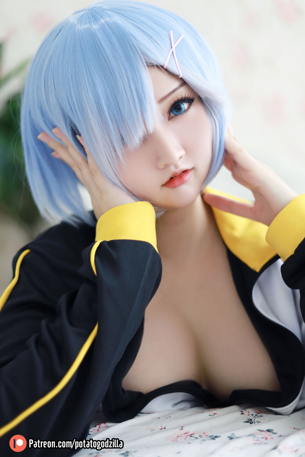 [Internet celebrity COSER photo] Miss Coser Potato Godzilla - Rem In Subaru Jacket