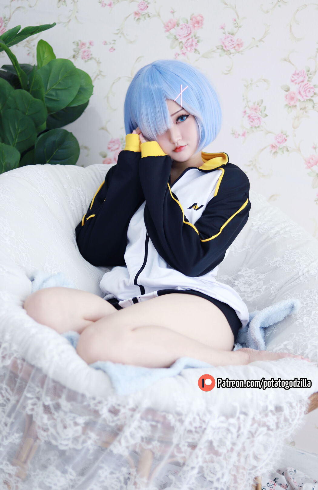 [Internet celebrity COSER photo] Miss Coser Potato Godzilla - Rem In Subaru Jacket