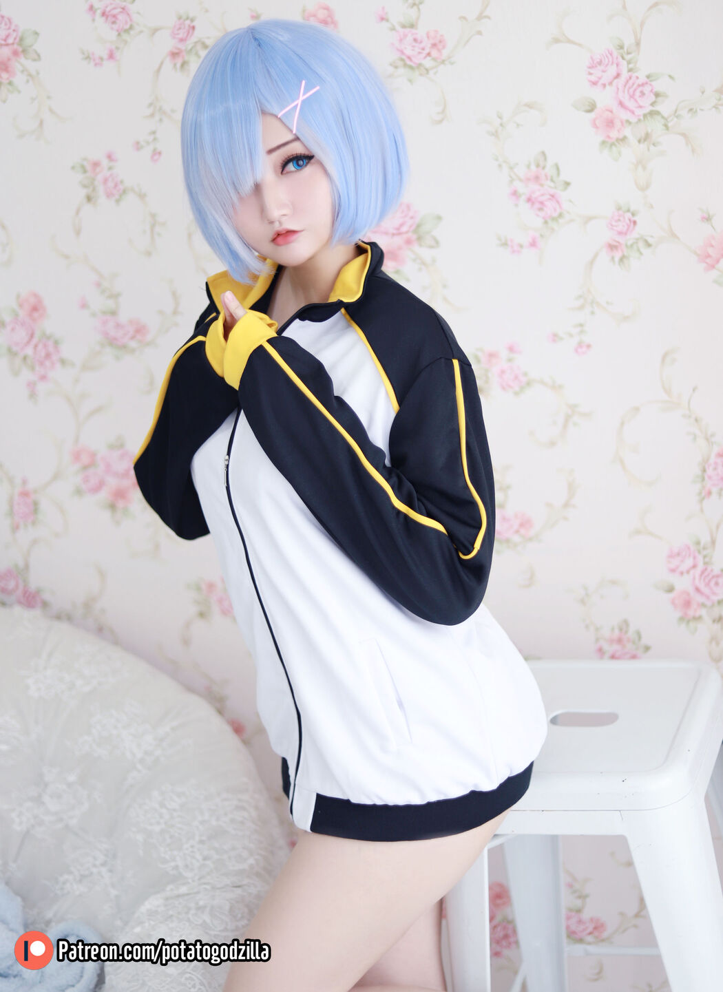 [Internet celebrity COSER photo] Miss Coser Potato Godzilla - Rem In Subaru Jacket