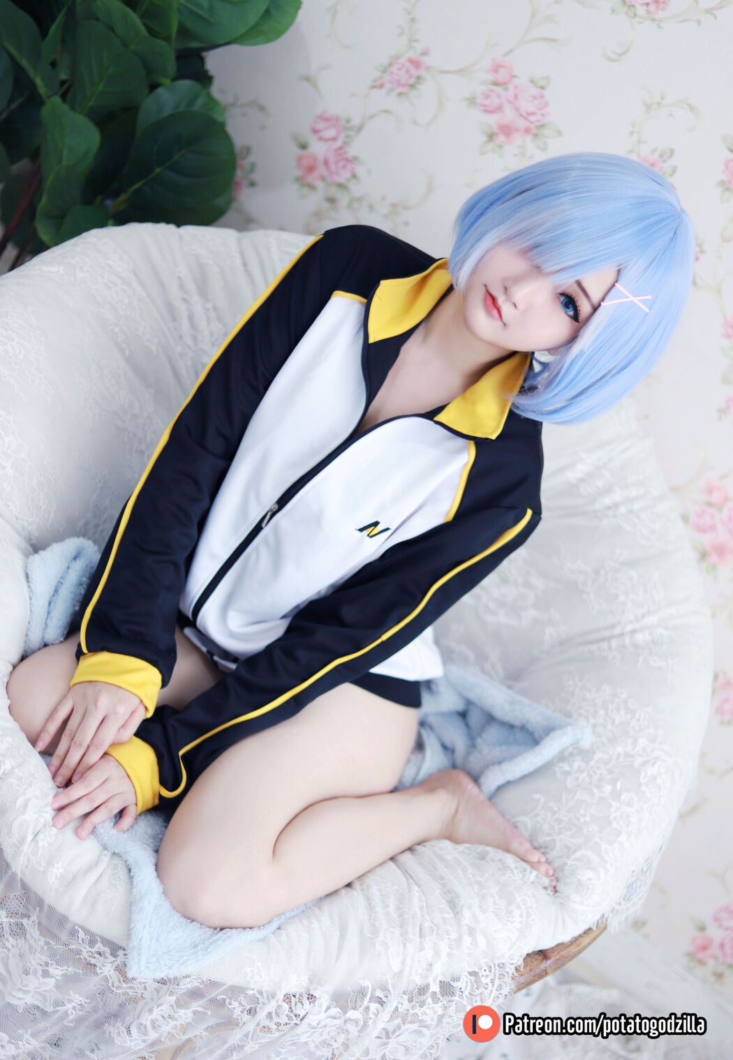 [Internet celebrity COSER photo] Miss Coser Potato Godzilla - Rem In Subaru Jacket