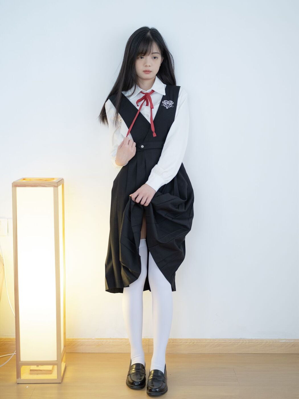 Coser@少女秩序 – 晞可 束缚衣白虎极品嫩妹 Part1