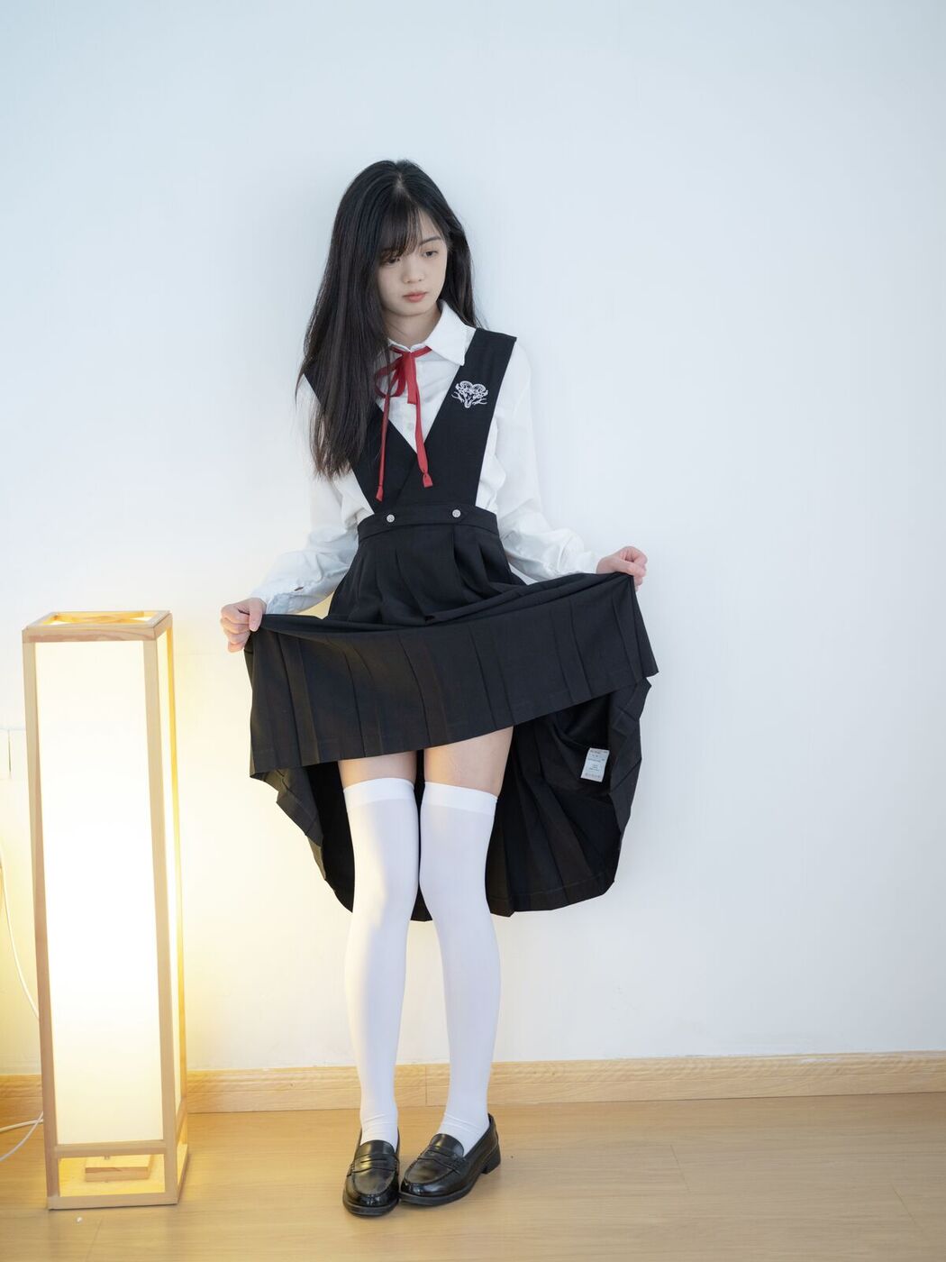 Coser@少女秩序 – 晞可 束缚衣白虎极品嫩妹 Part1