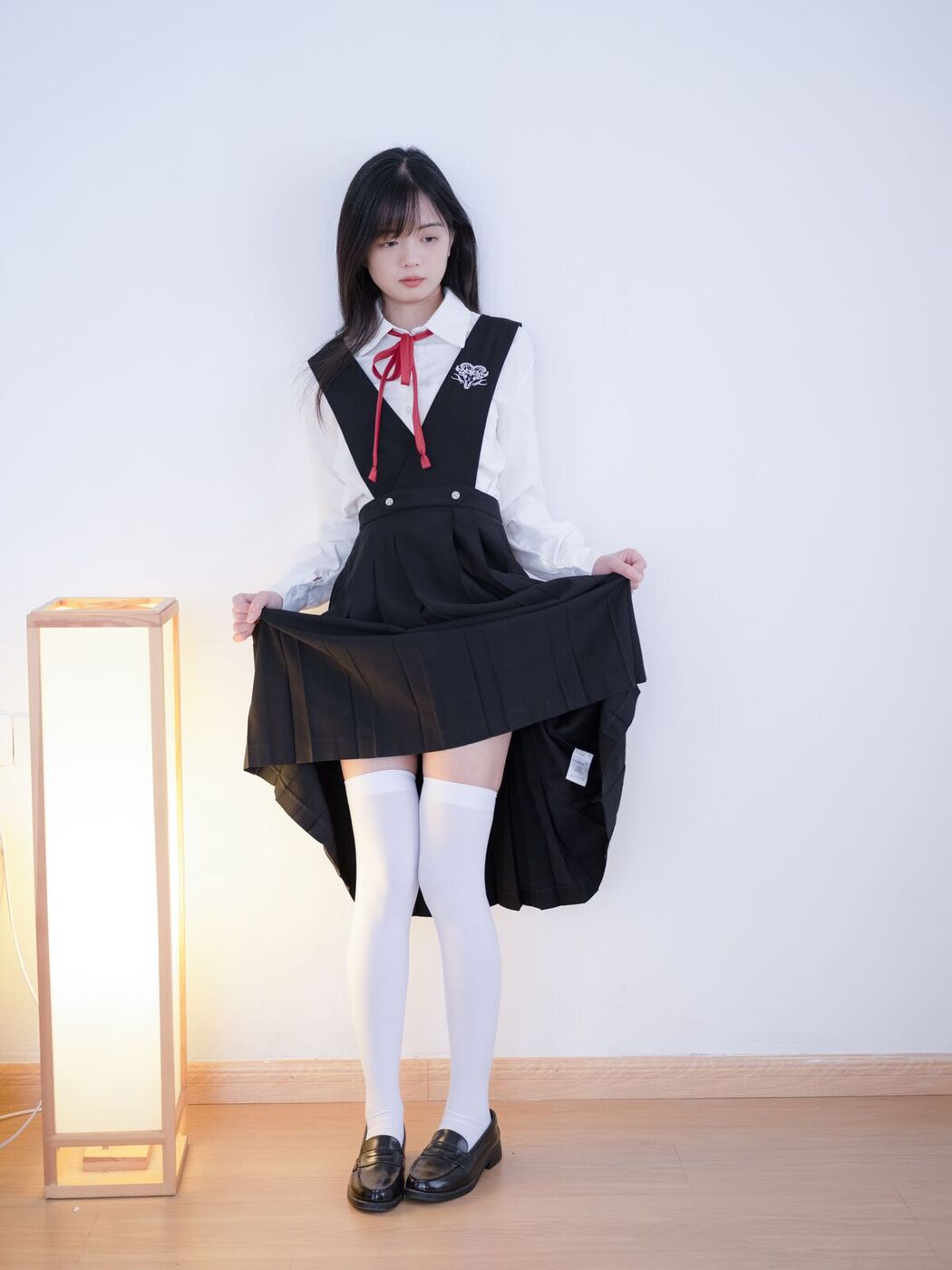 Coser@少女秩序 – 晞可 束缚衣白虎极品嫩妹 Part1