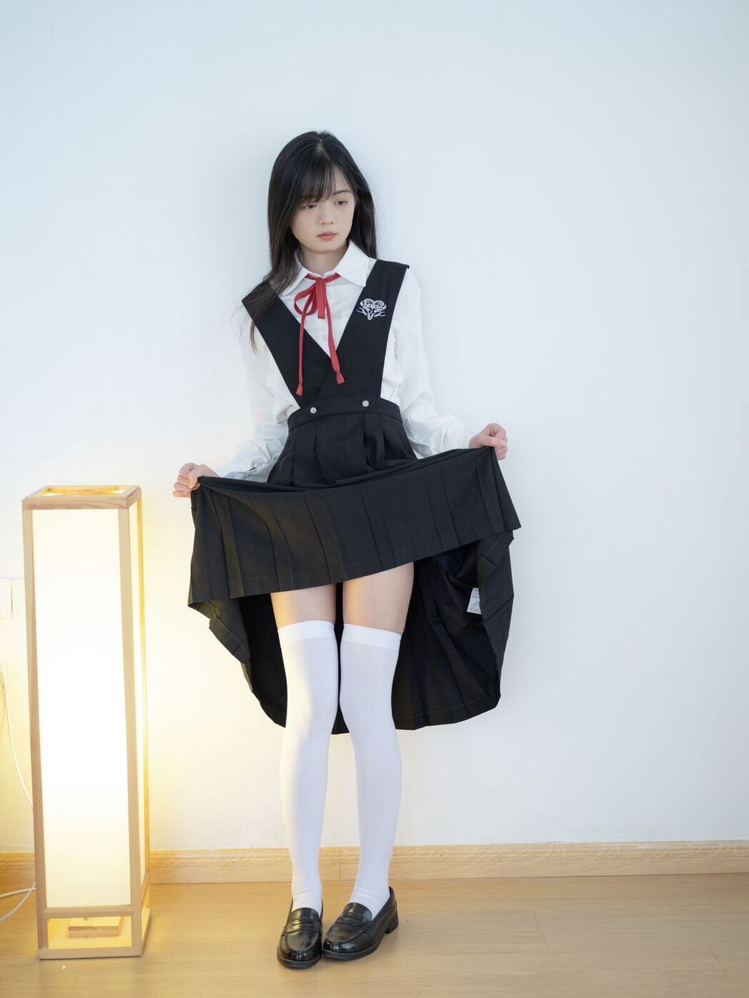 Coser@少女秩序 – 晞可 束缚衣白虎极品嫩妹 Part1