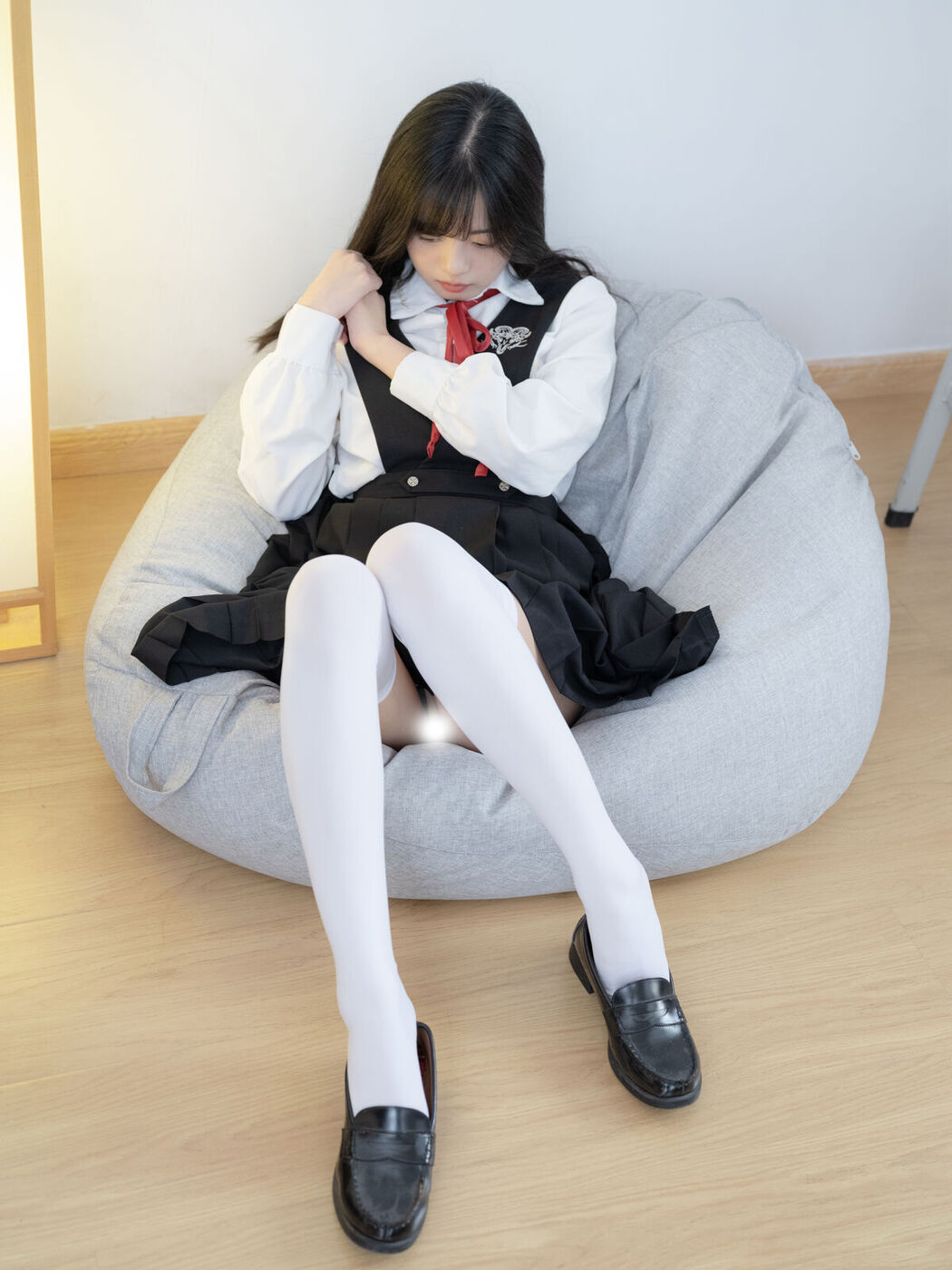 Coser@少女秩序 – 晞可 束缚衣白虎极品嫩妹 Part1