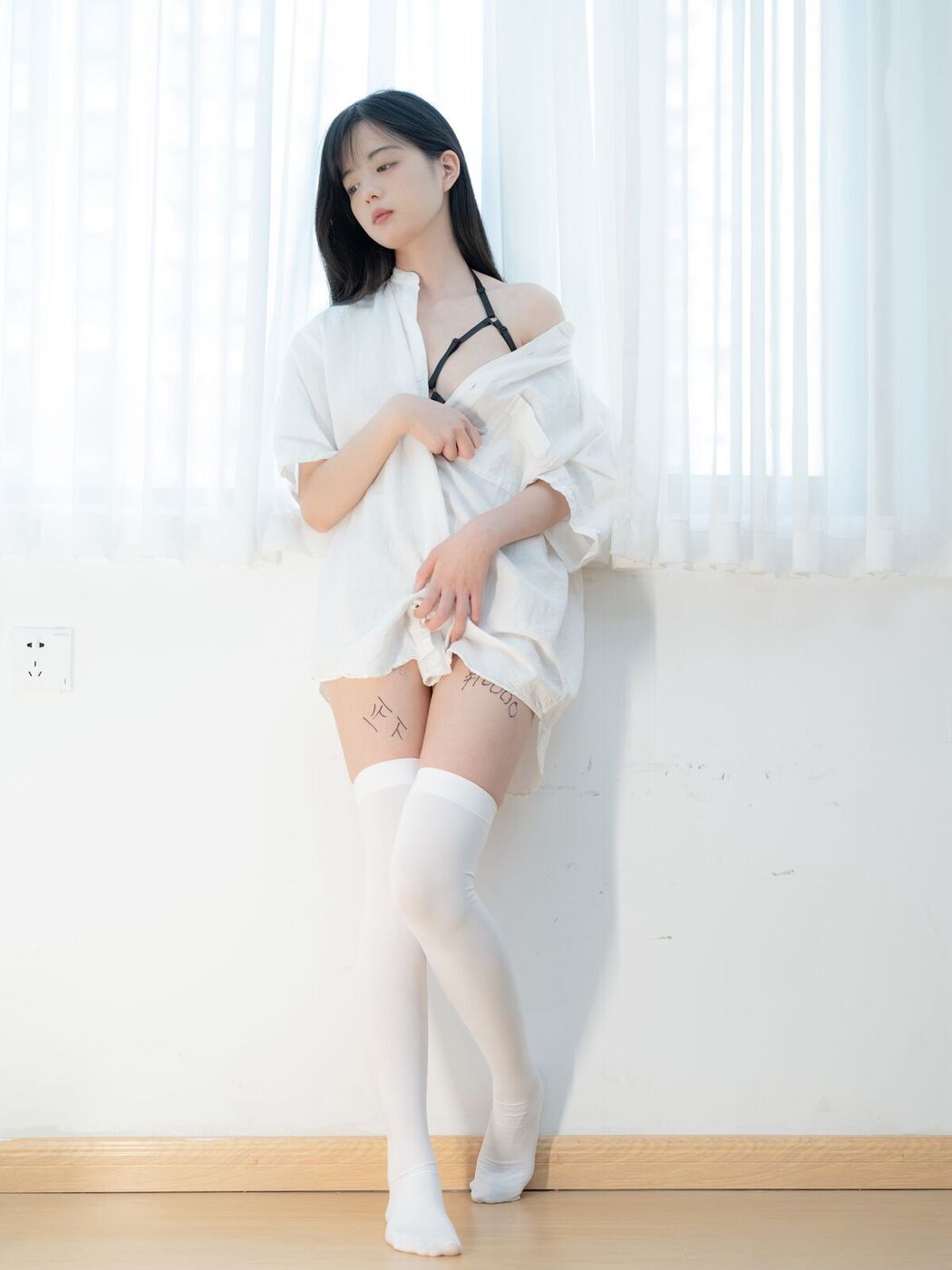 Coser@少女秩序 – 晞可 束缚衣白虎极品嫩妹 Part2