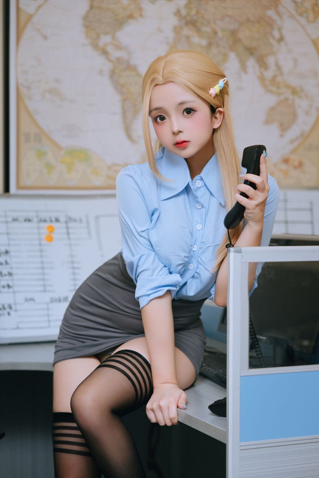 Coser@日奈娇 – 办公室 Part1