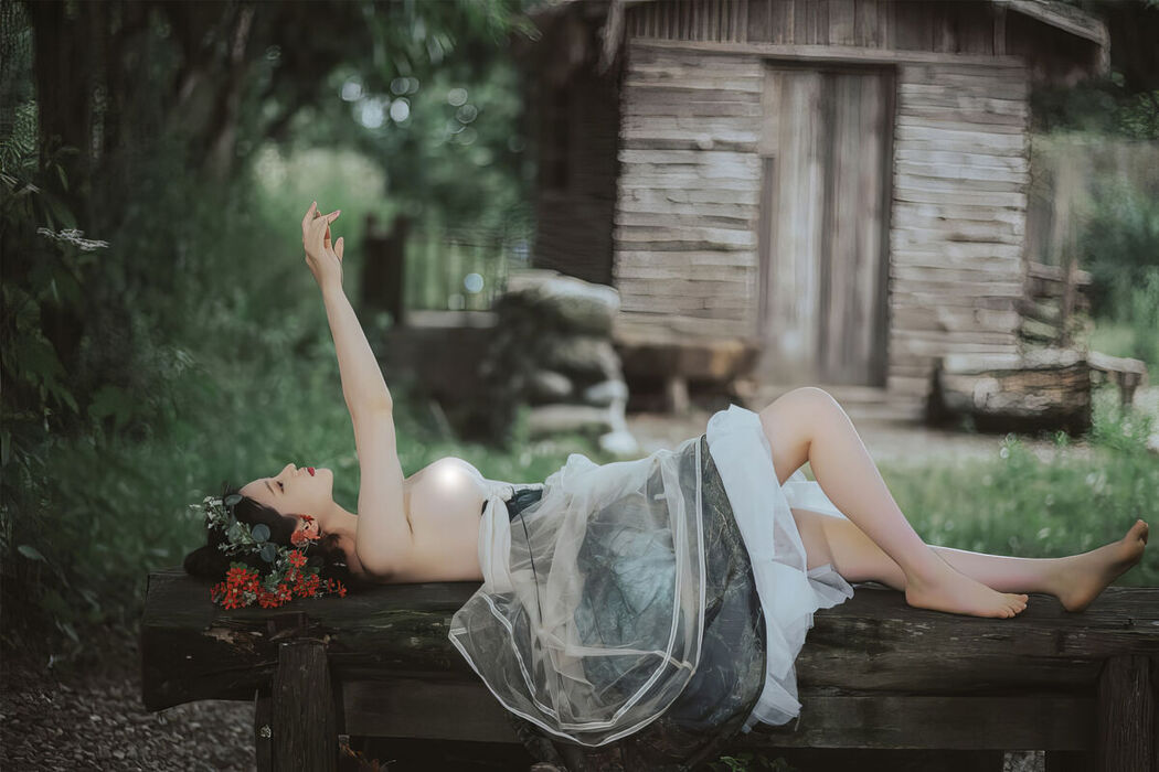 Coser@年年Nnian – 爱丽丝漫游仙境