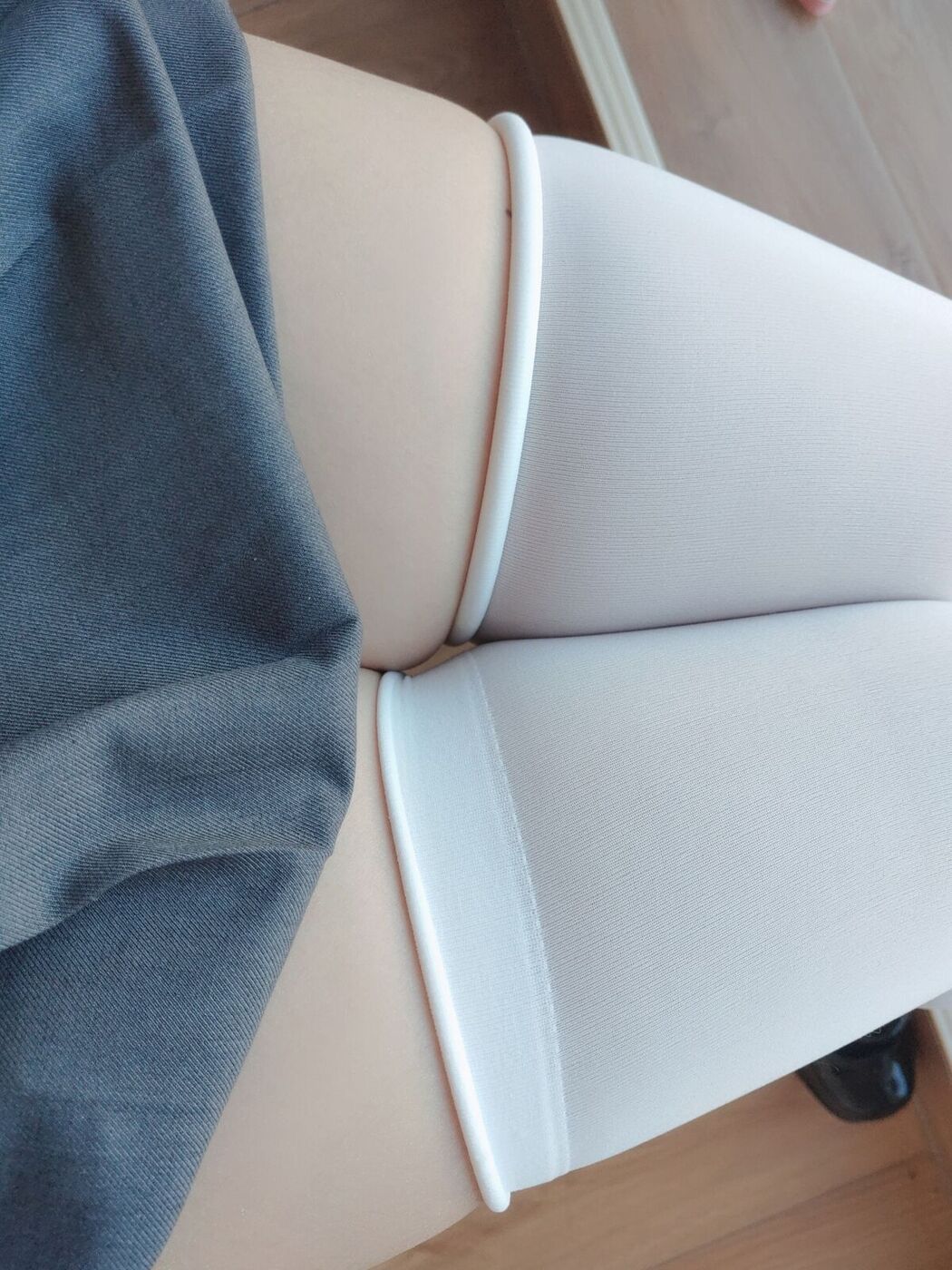Coser@日奈娇 – 课桌捆绑 Part2