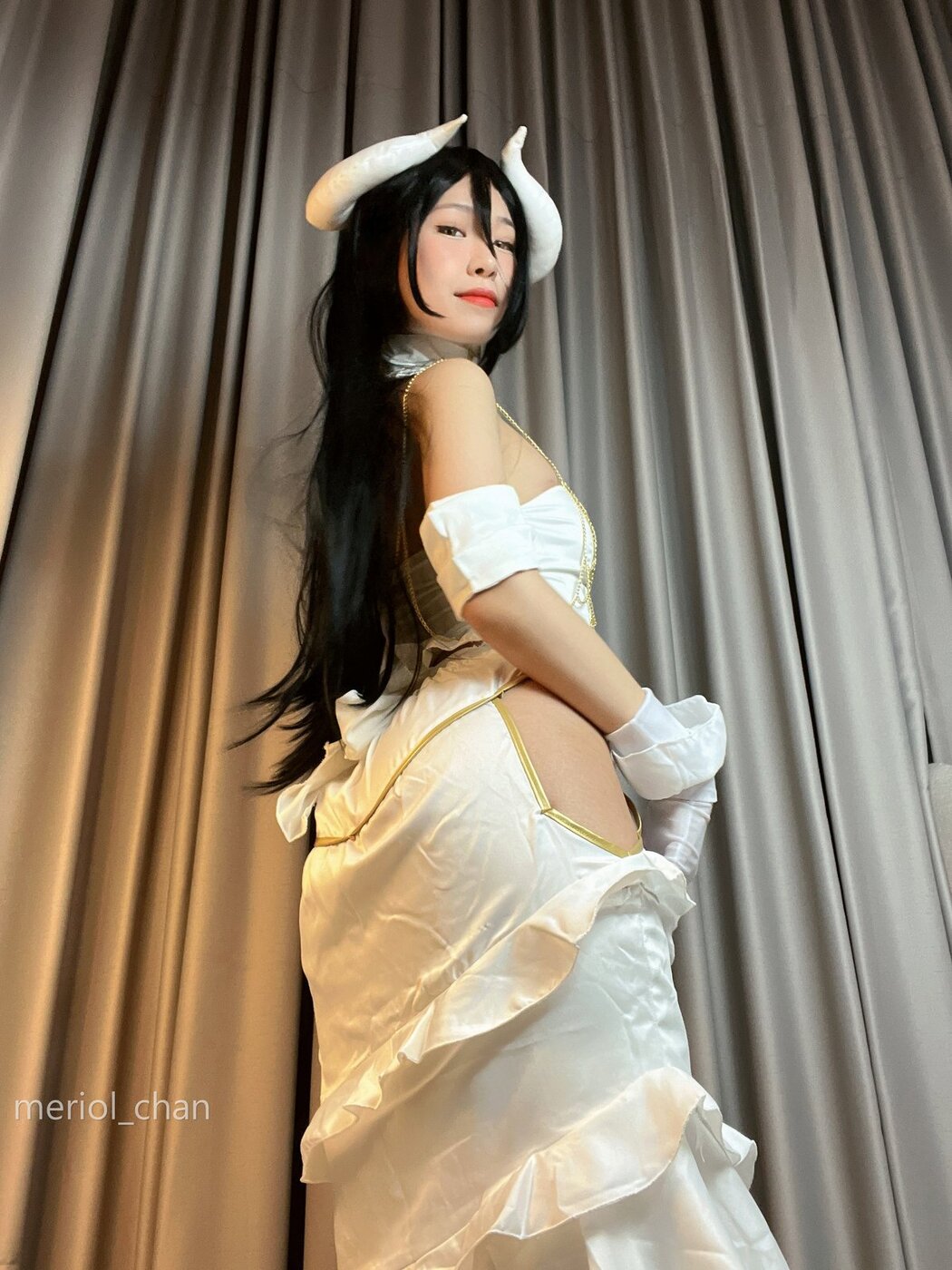 Coser@Meriol Chan – Albedo Cosplay Overlord