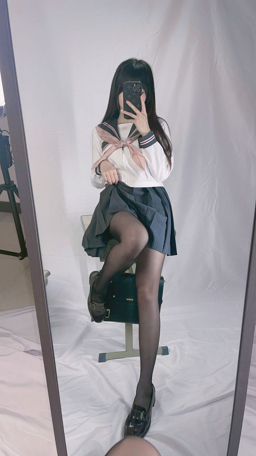 Coser@miko酱ww – mikoの黑丝02 Part1