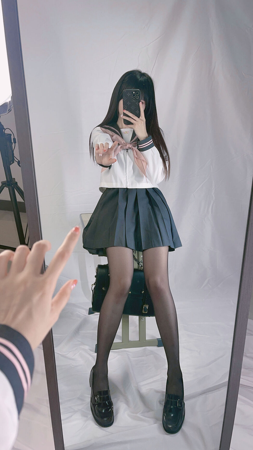 Coser@miko酱ww – mikoの黑丝02 Part1