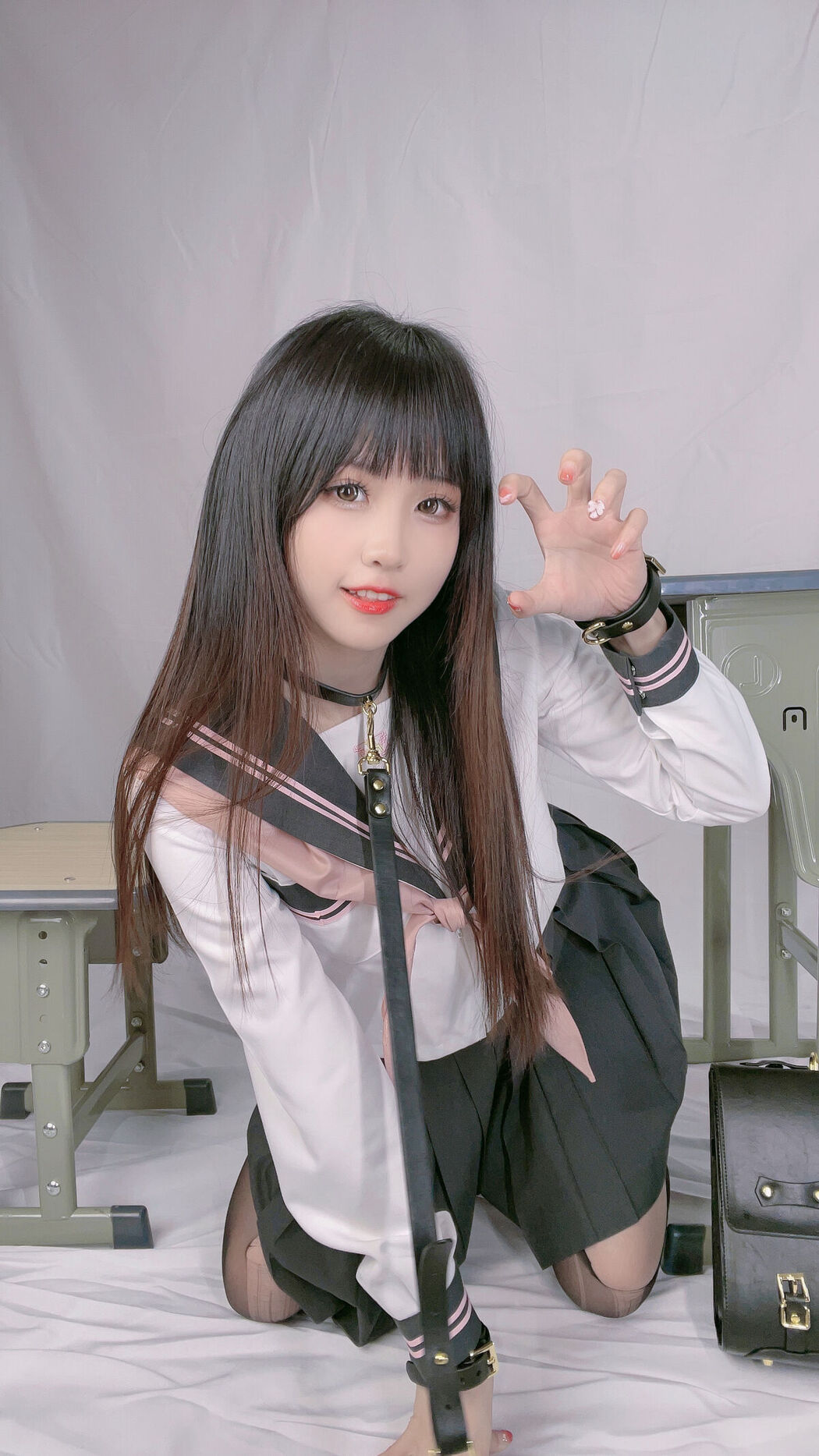 Coser@miko酱ww &#8211; mikoの黑丝02 Part1