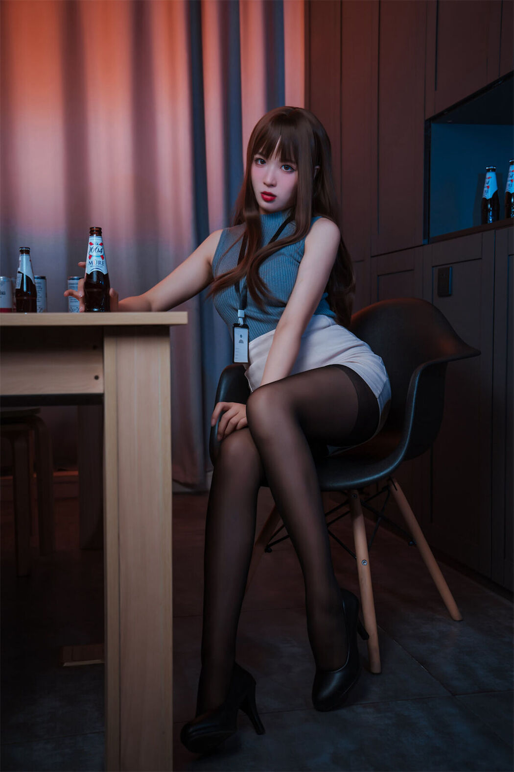 Coser@轩萧学姐 – 微醺喝醉了OL