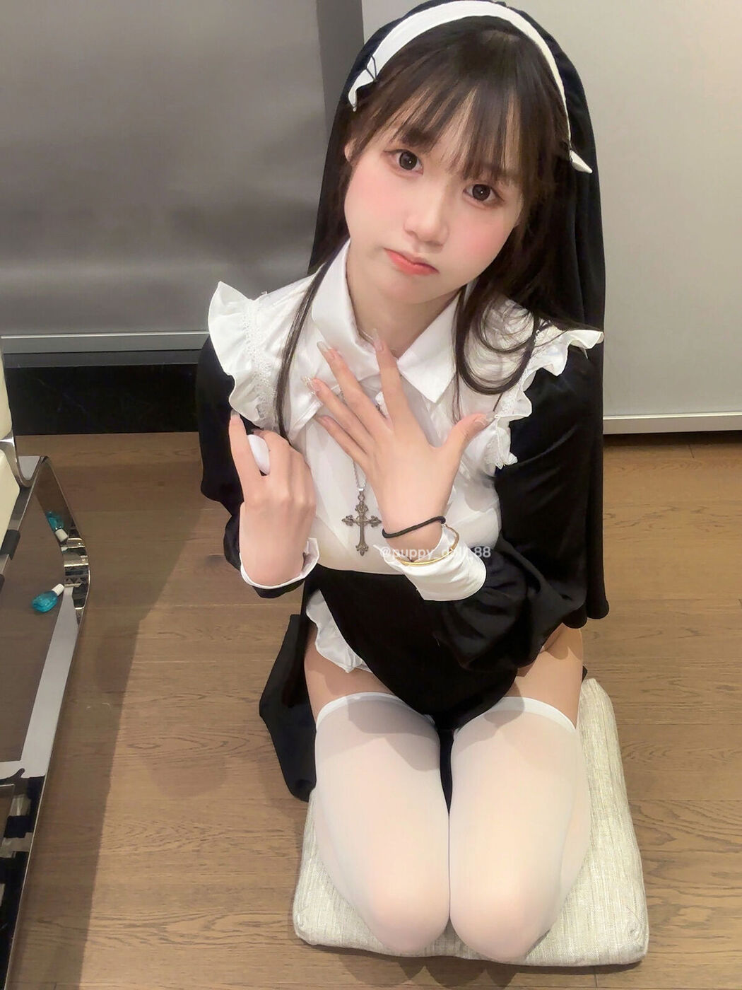 Coser@neko酱 – 修女