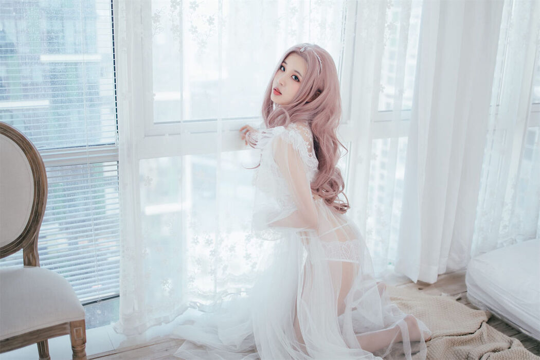 Coser@轩萧学姐 – 花嫁