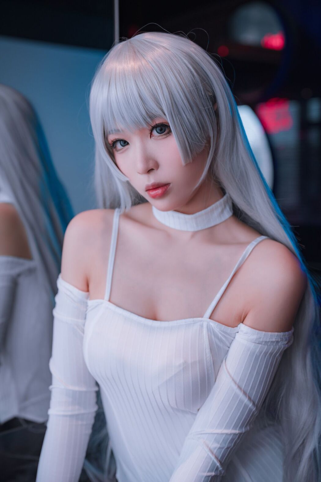 Coser@轩萧学姐 – 高开叉运动鞋 茑