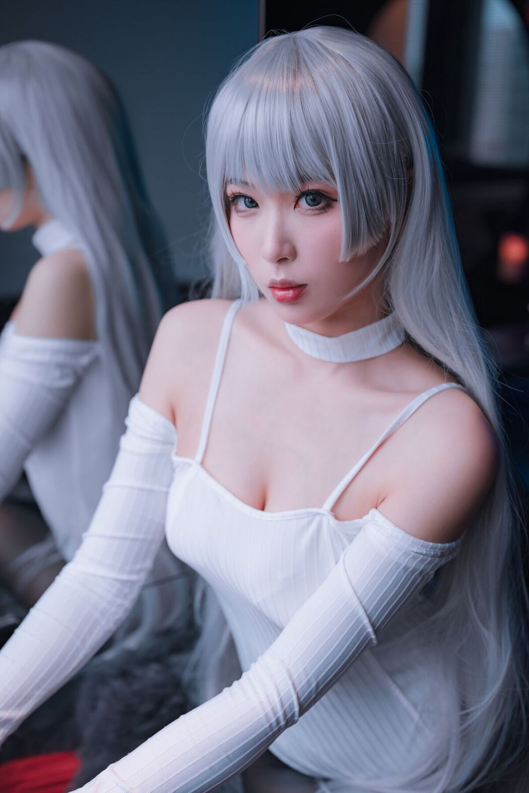 Coser@轩萧学姐 – 高开叉运动鞋 茑