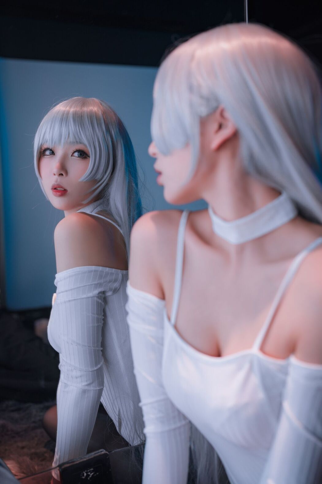 Coser@轩萧学姐 – 高开叉运动鞋 茑