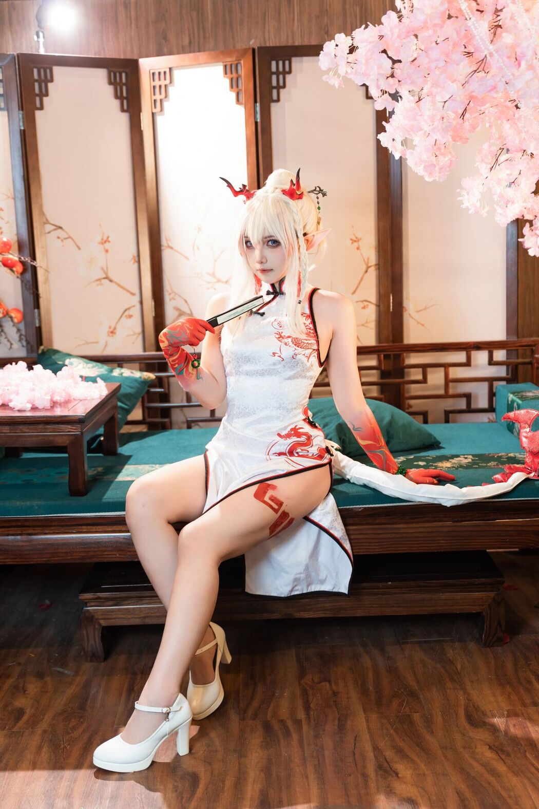 Coser@小和甜酒 – 橙风千雅 年夕旗袍双人御守 Part1