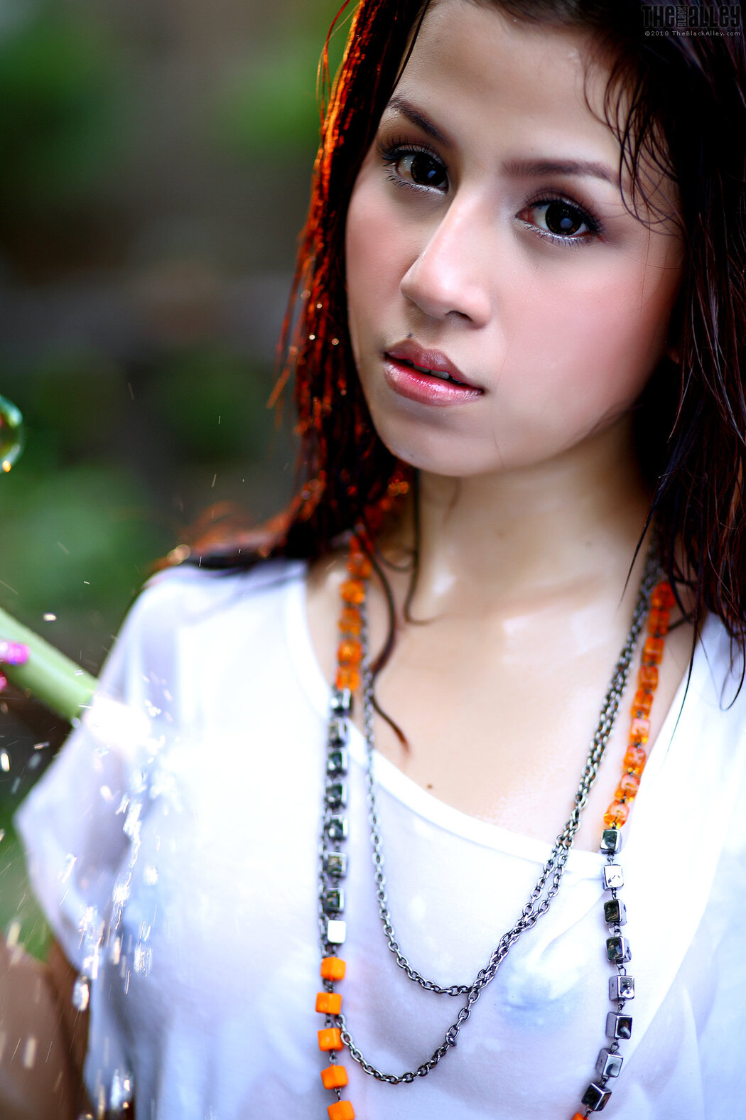 Lydia The Black Alley Photobook Set.04