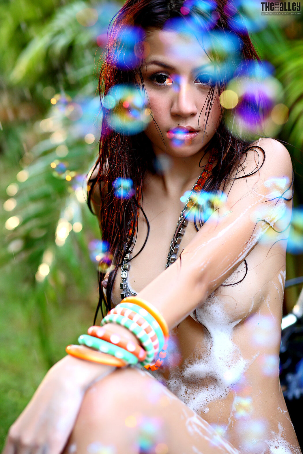 Lydia The Black Alley Photobook Set.04