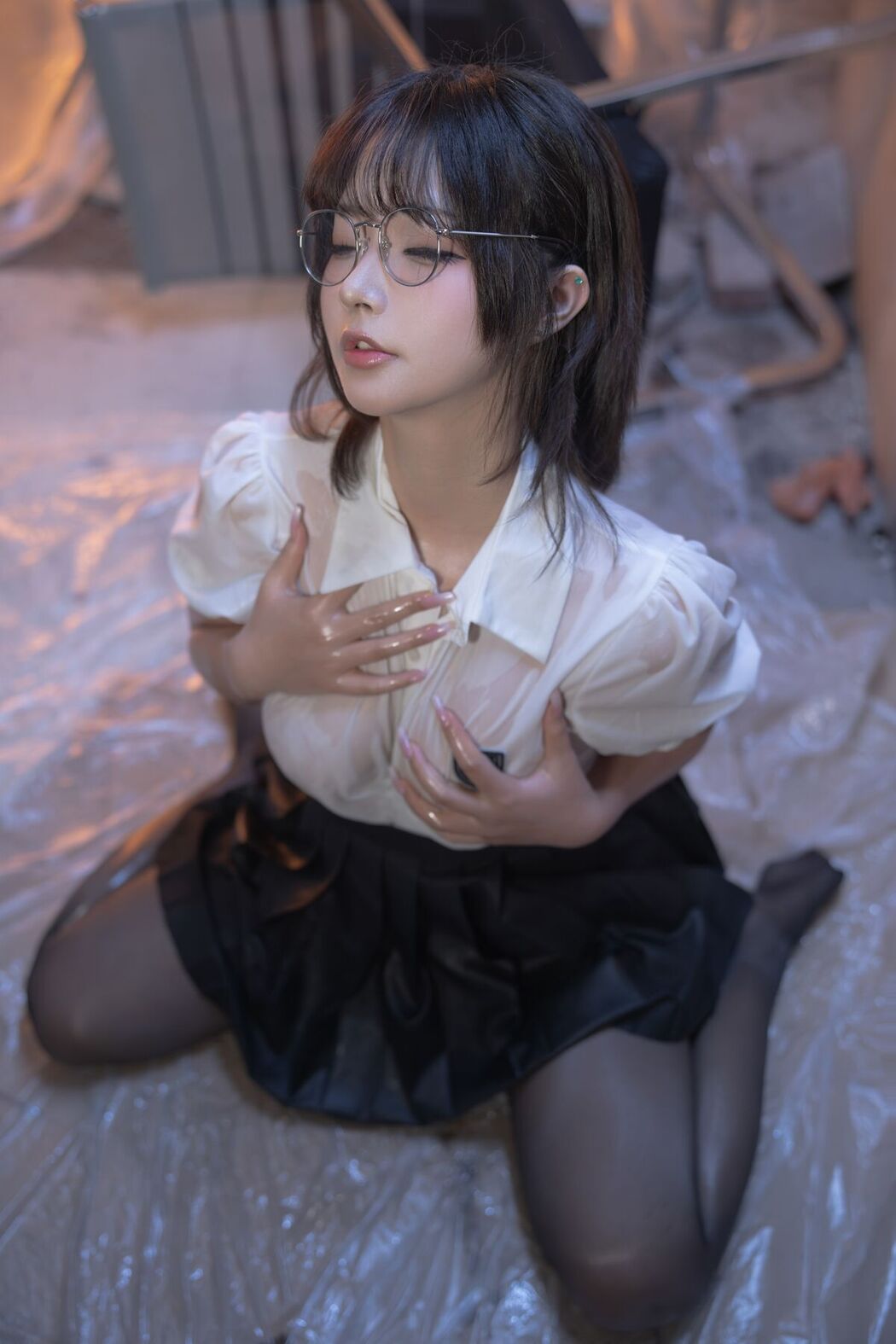 Coser@yuuhui玉汇 – 电梯间 尾行 Part2