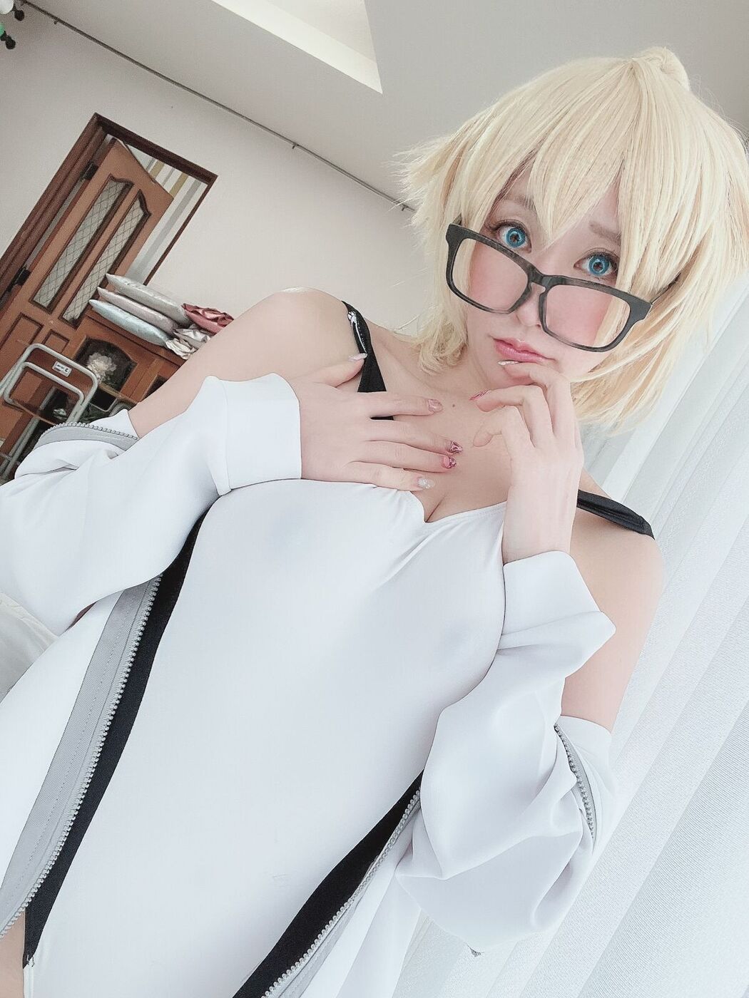 Coser@林檎蜜紀 Ringo Mitsuki – 久々 なジャンヌお姉ちゃんのえちえちクイコミ ピタピタ競泳水着