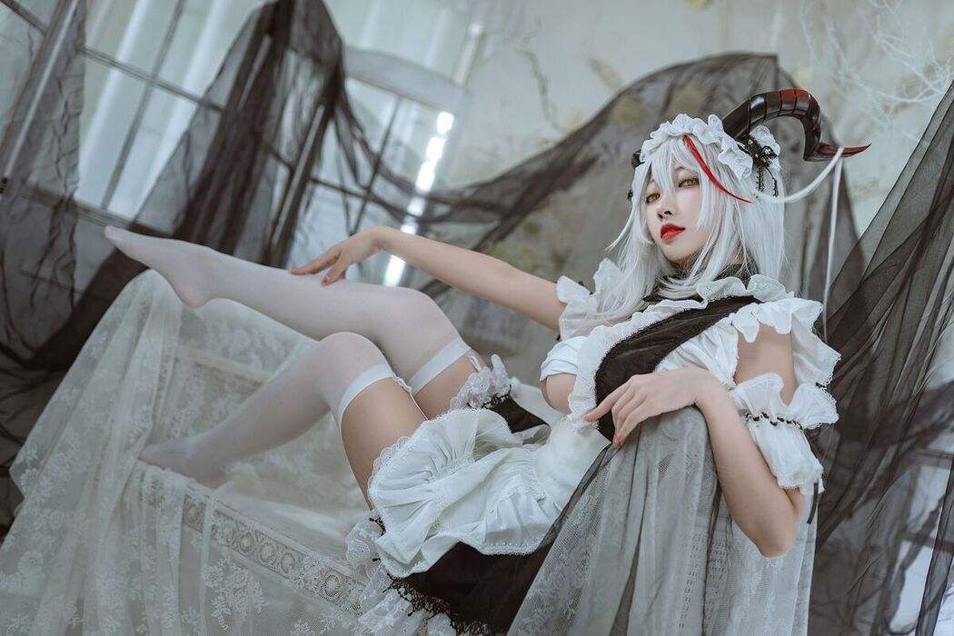 Coser@宮本桜 – 宫本樱樱饼 埃吉尔女仆