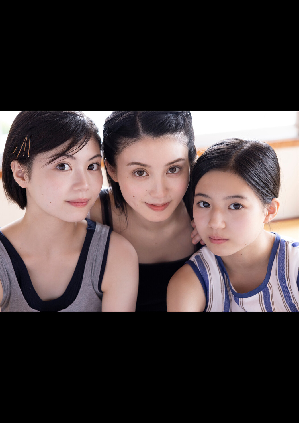 佐々木三姉妹, Young Jump 2025 No.12 (ヤングジャンプ 2025年12号)