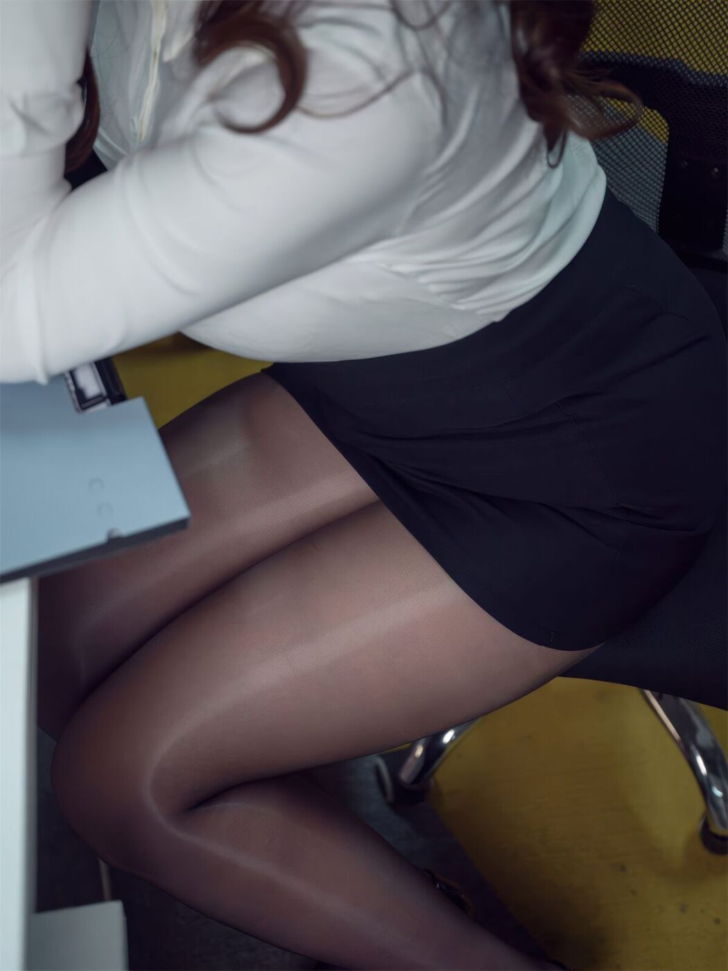Coser@麻花麻花酱 – OL白衬衫姐姐