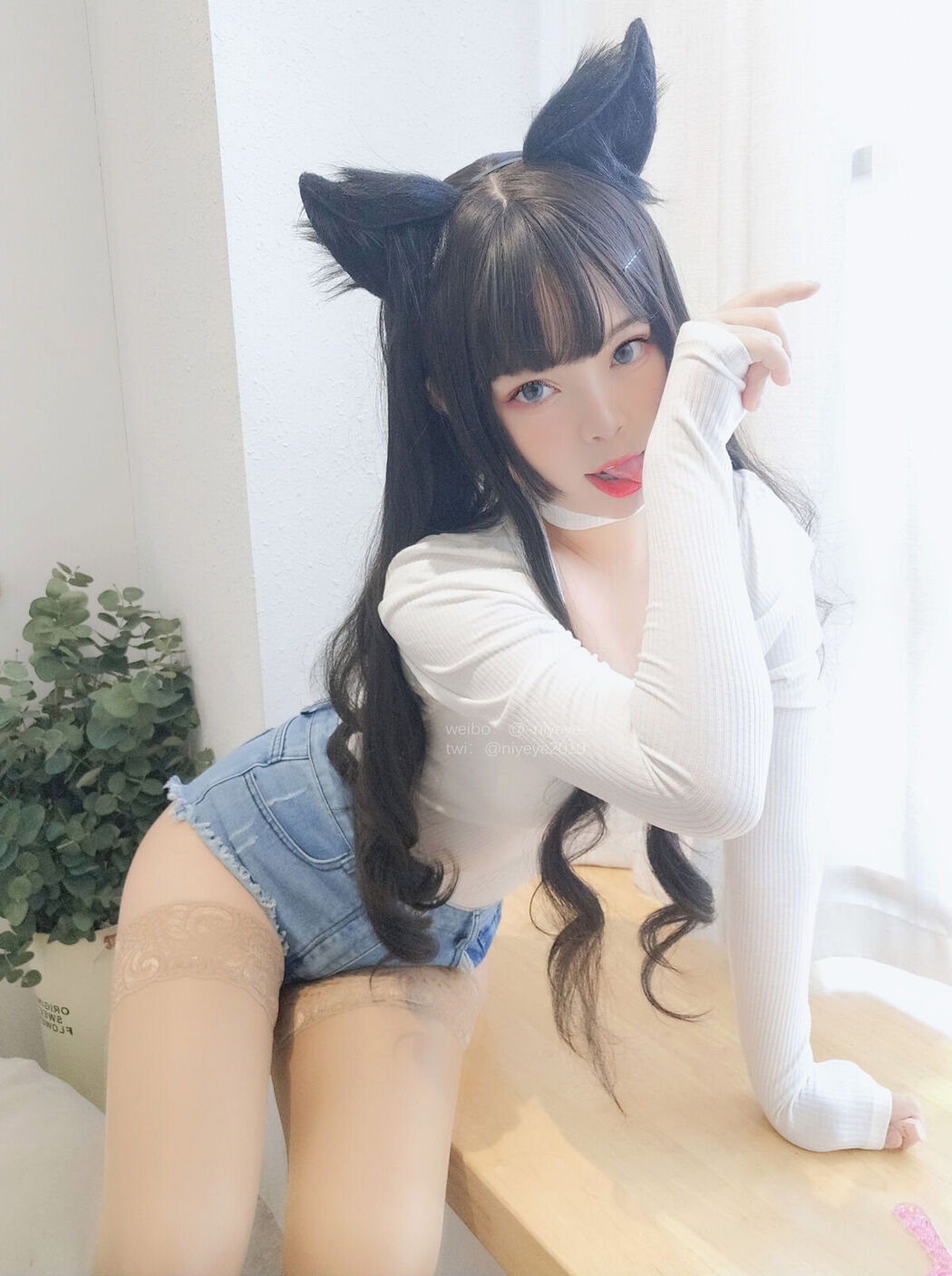 Coser@白烨 – 犬系姐姐
