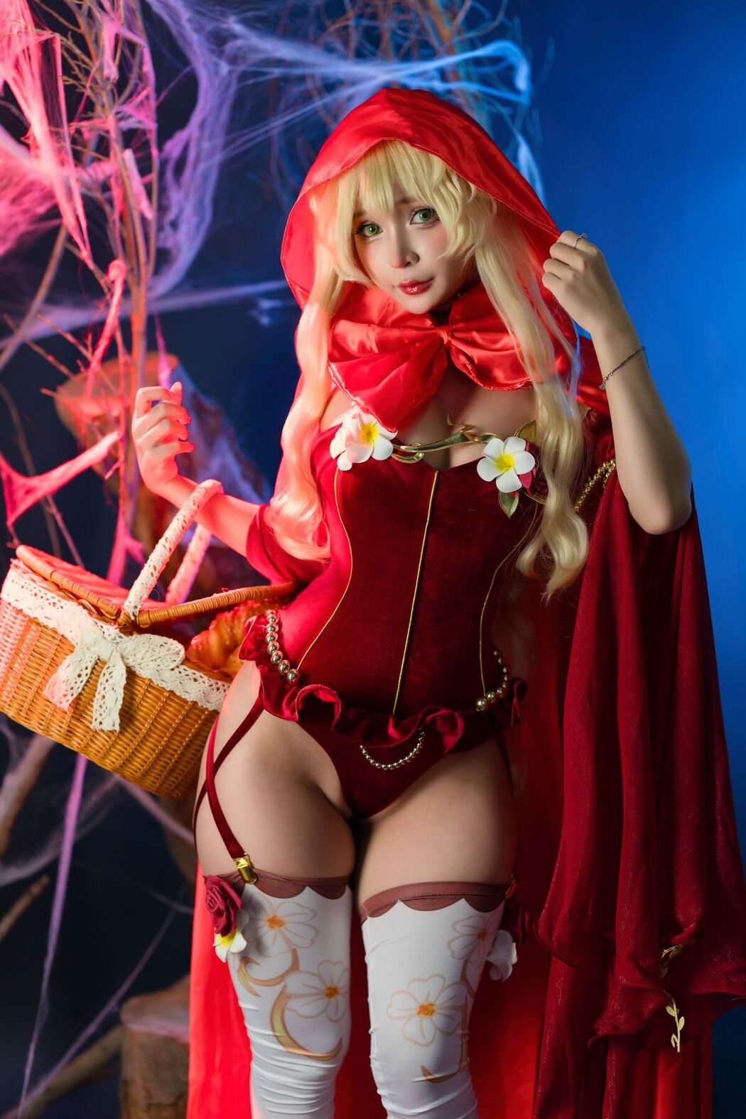 Coser@UmekoJ – Red Riding Hood Part1
