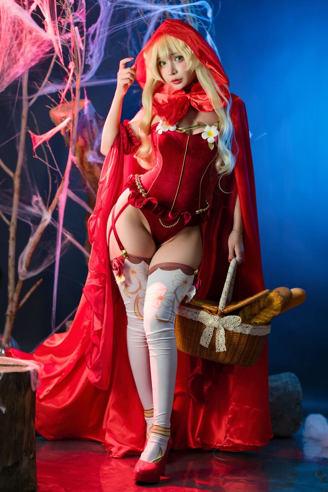 Coser@UmekoJ – Red Riding Hood Part1