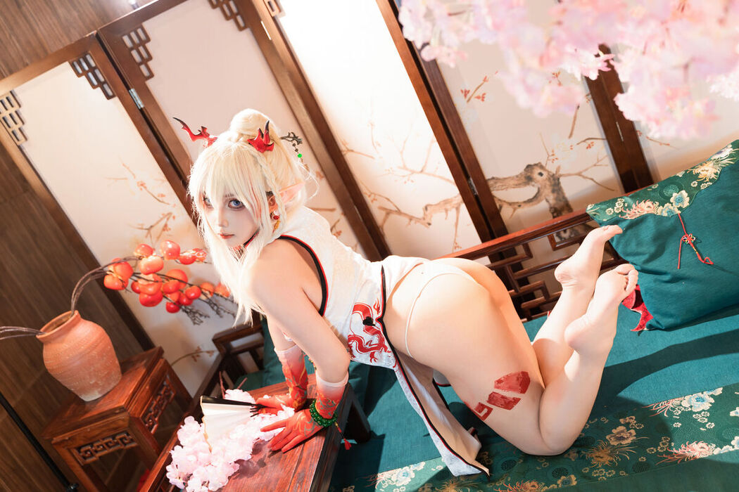 Coser@小和甜酒 And 橙风千雅 – 明日方舟年夕旗袍双人御守 Part1