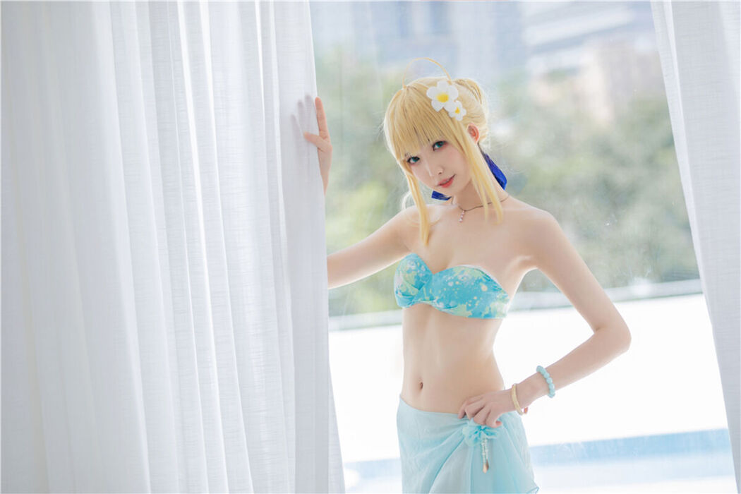 Coser@封疆疆v – 阿尔托莉雅·潘德拉贡 泳装