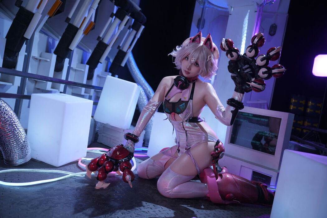 Coser@小和甜酒 – 交错战线绯俐