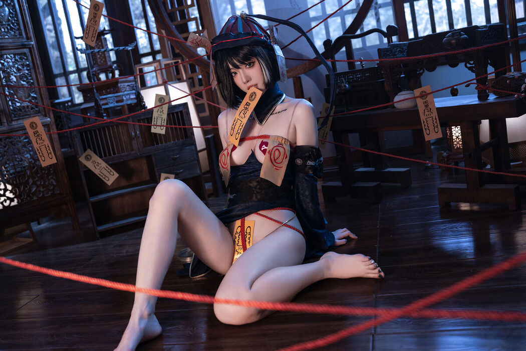 Coser@桃良阿宅 – 华甲小僵尸