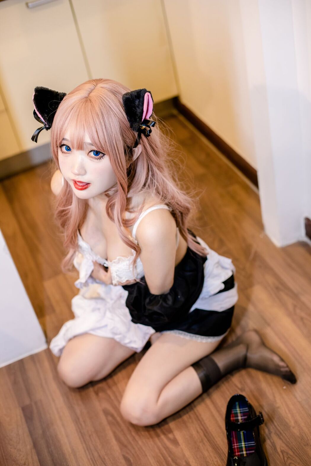 Coser@神沢永莉 – 厨房短款女仆