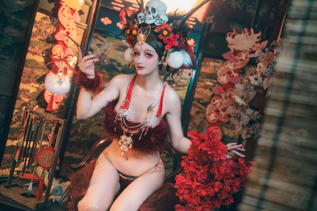 Coser@鹿八岁 &#8211; 闯进我家的凶凶年兽 Part1