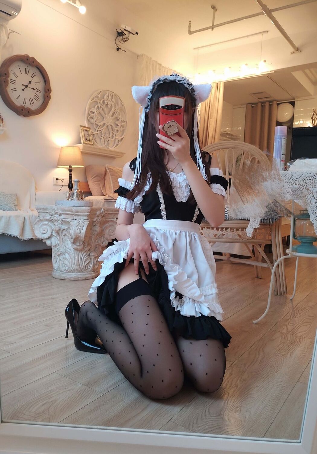 Coser@雪琪SAMA – 对镜女仆