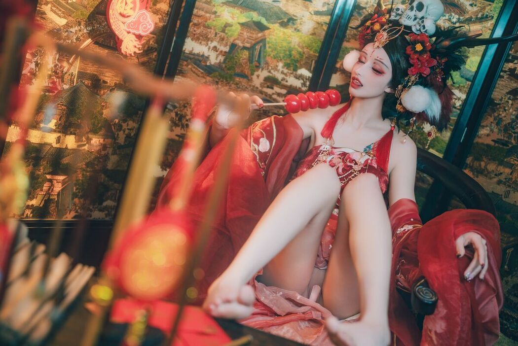 Coser@鹿八岁 &#8211; 闯进我家的凶凶年兽 Part1