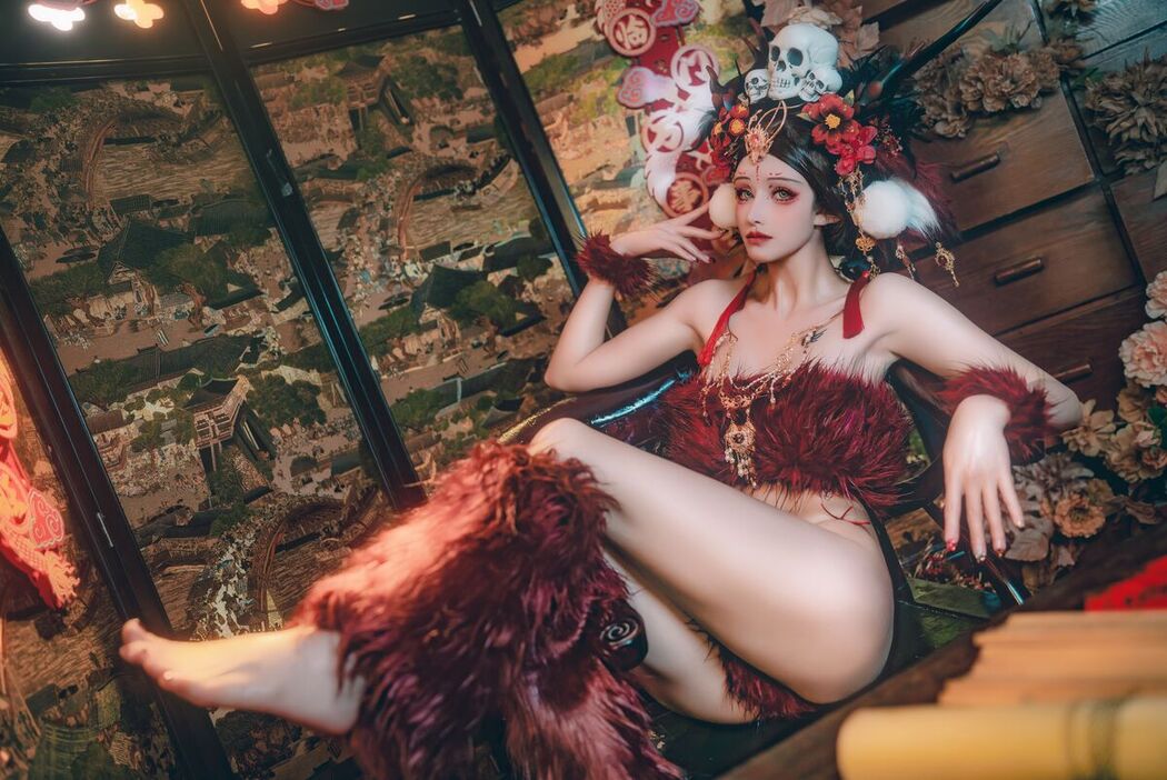 Coser@鹿八岁 &#8211; 闯进我家的凶凶年兽 Part1