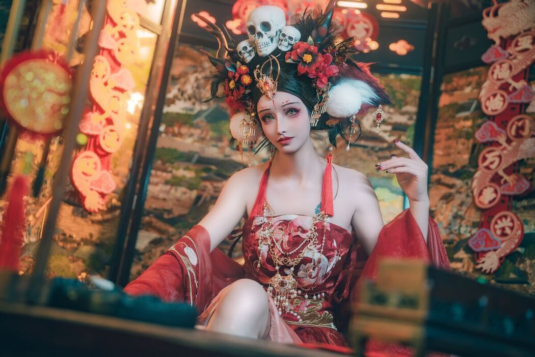 Coser@鹿八岁 &#8211; 闯进我家的凶凶年兽 Part1